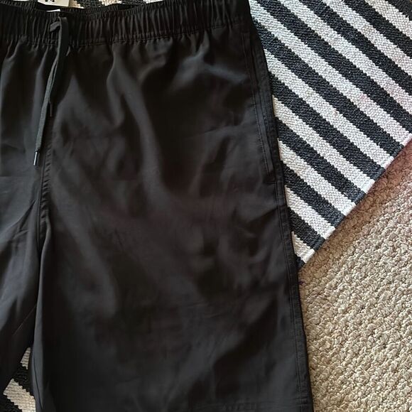 West loop Size XL Men’s Black Athletic shorts NWT - Picture 3 of 4
